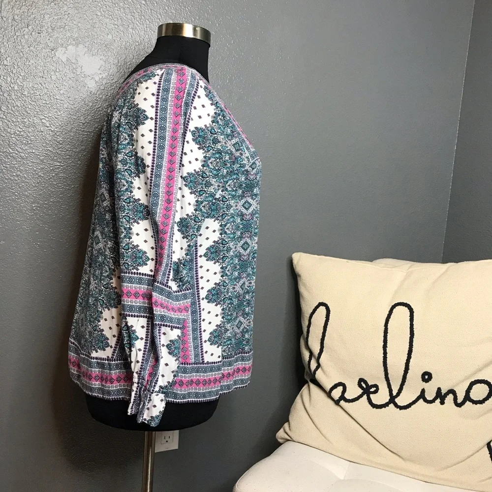 **Donated 2024** Lane Bryant blue and pink bohemian top size 16W - Picture 2 of 4